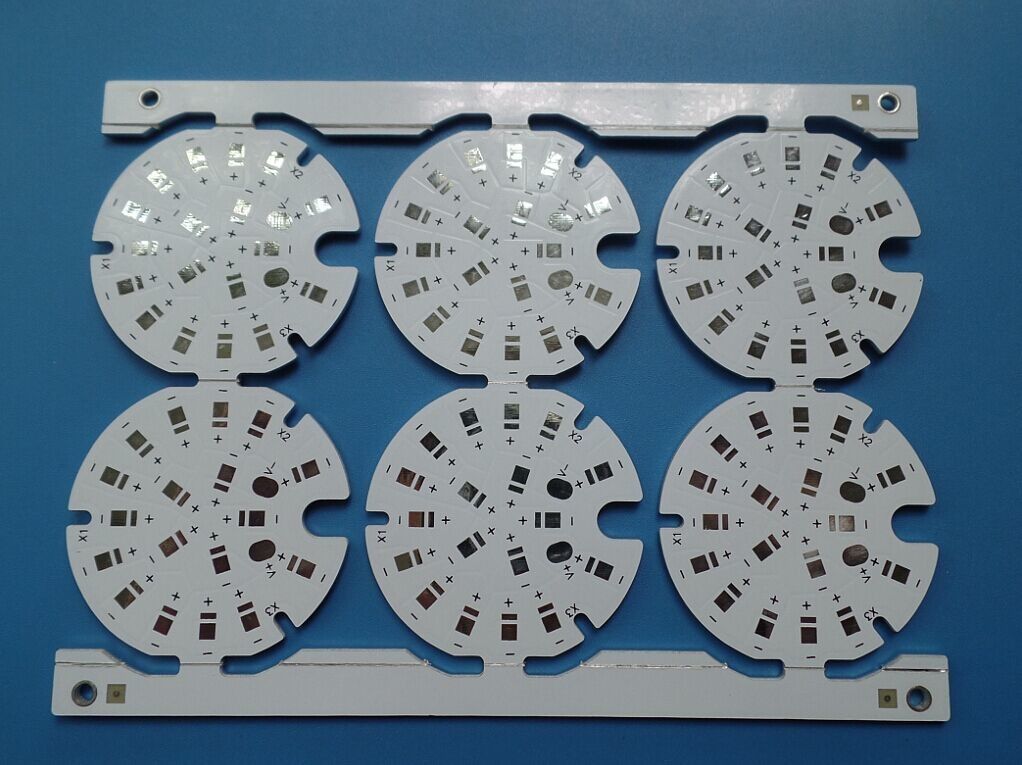 Rogers Materialbasis-PCB ROHS SMT ENIG DIY Metall-PCB-Board-Schaltung 5G-Netzwerk