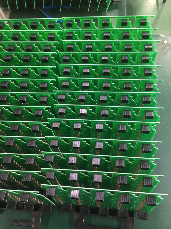 Fachkommunikation Mehrschicht-PCB-Montage mit FR4-Material und 0,4 mm-3 mm Dicke
