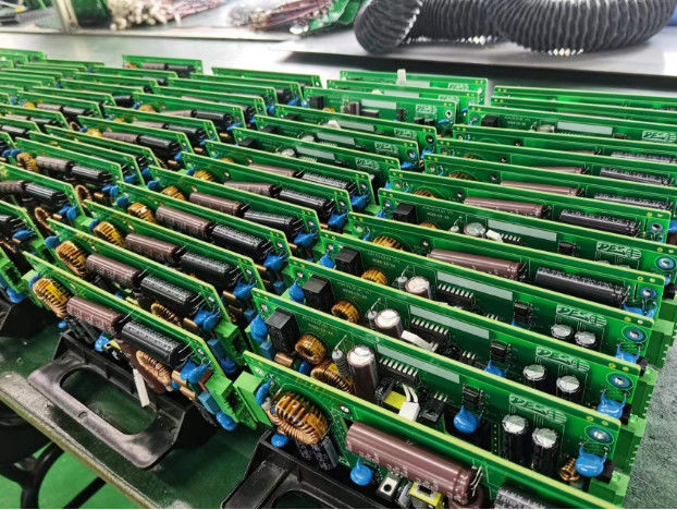 Bleifreie PCB-Montage Schnelldreh-PCB-Fertigung 4 Schicht FR-4 IPC Klasse 2 oder 3 Standard