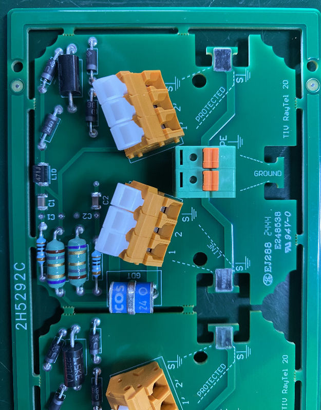Telekommunikationsgeräte Kupfer-PCB mit LW/LS Min. von 0,05 mm und schwarzer Seidenblende