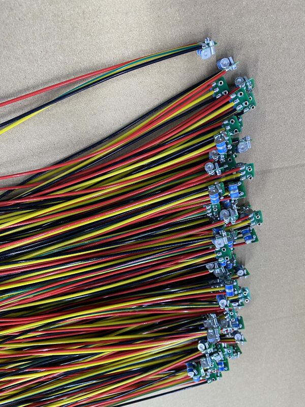 Kommunikations-PCB Hoch Tg180 Schwere Strömung Maßgeschneiderte Größe PCB für die Verwaltung und Verteilung von elektrischer Energie