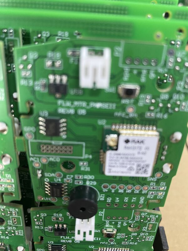 OEM Elektronik Industrielle Elektronik-Schaltungsbaugruppe mit Dickenbereich von 0,3 mm bis 6 mm Präzisionskomponenten und Leistung