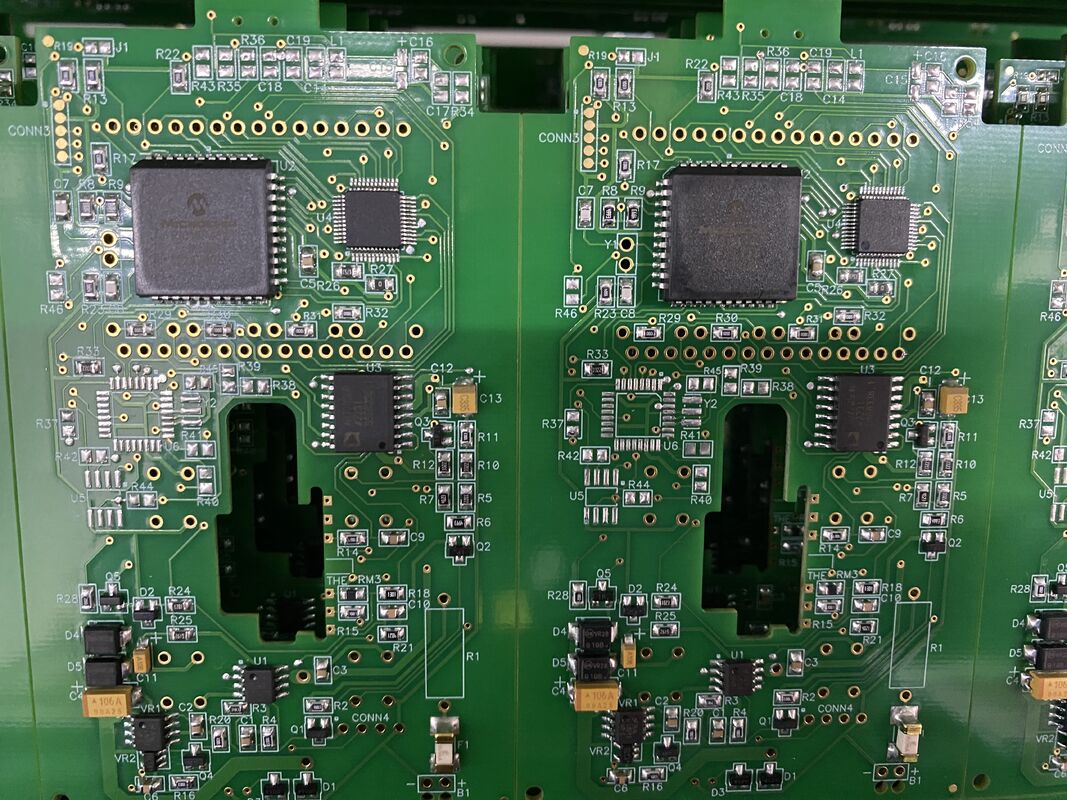 Maximale Dicke T größer als 4,5 mm Industrielle PCB-Montage Bietet Montagefähigkeiten für schwere Leiterplatten