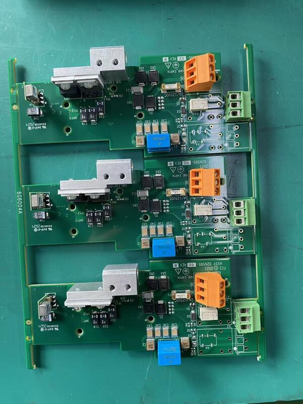Grüne Lötstoppmaske PCB-Fertigung mit 2,0 mm Dicke und minimalem Laserloch von 0,075 mm Leistung in elektronischen Baugruppen
