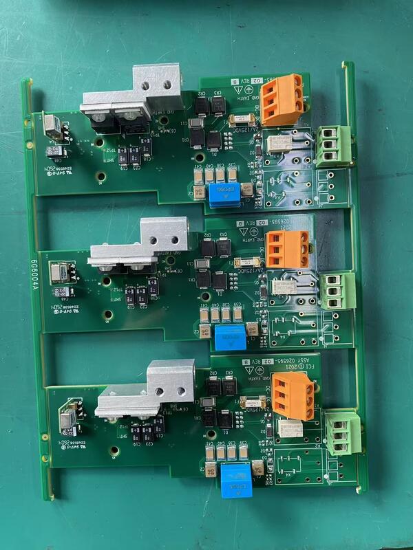 Grüne Lötstoppmaske PCB-Fertigung mit 2,0 mm Dicke und minimalem Laserloch von 0,075 mm Leistung in elektronischen Baugruppen